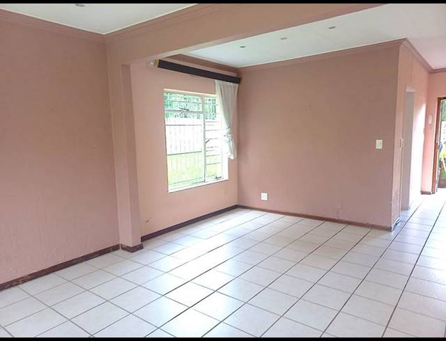 3 BEDROOM TOWNHOUSE FOR SALE IN MALANSHOF